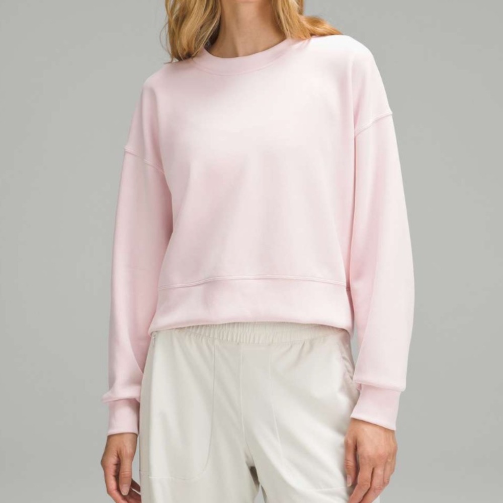 Lululemon Softstreme Perfectly Oversized Cropped Crew EUC Size 4